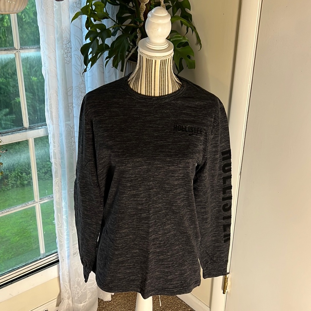 Men’s Hollister Long Sleeve Black Gray Shirt Medium